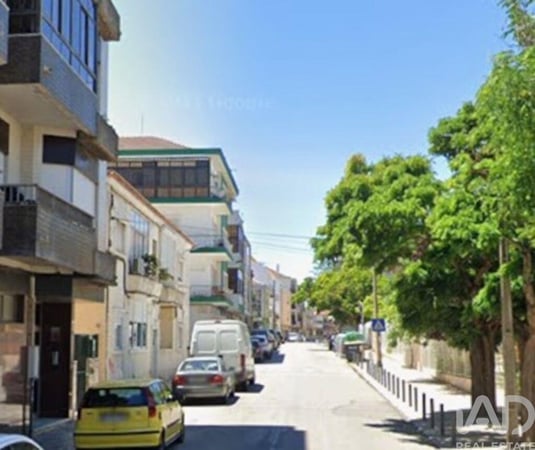 Apartment in Barreiro - view 1