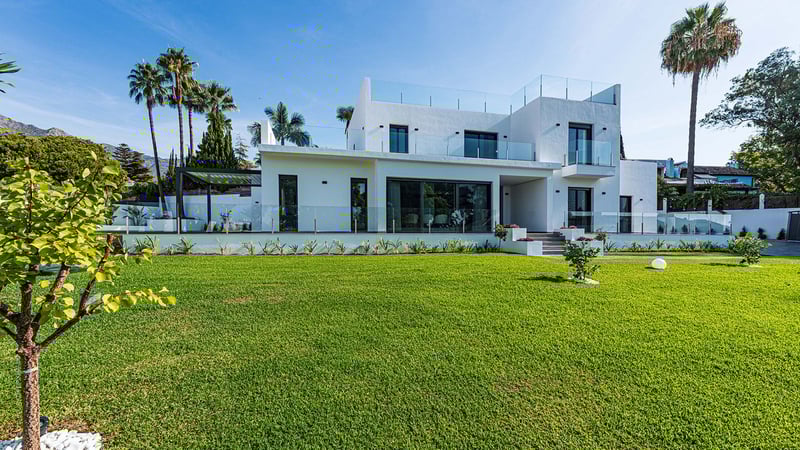Villa in Marbella - view 1