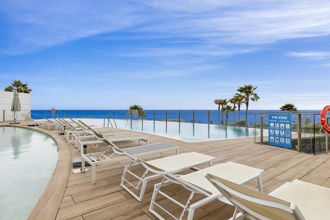 Apartment in Estepona - view 1