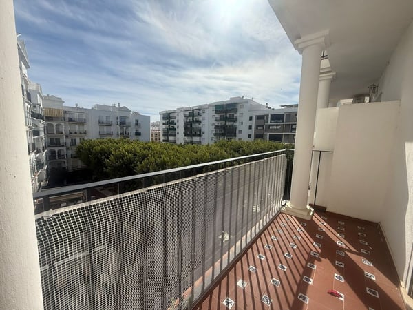 Apartment in Estepona - view 1