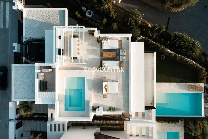 Villa in Marbella - view 1