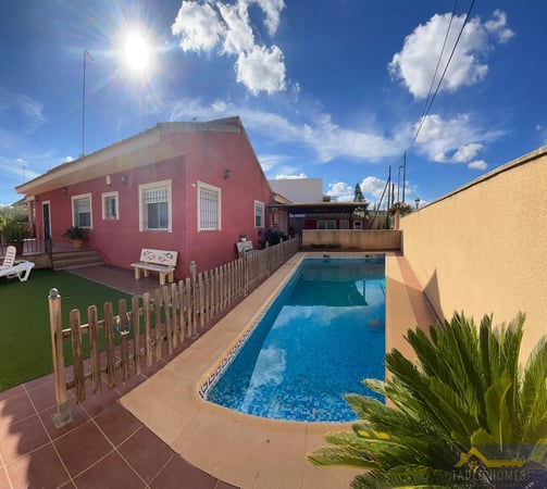Chalet in Reiguero de Poniente - view 1
