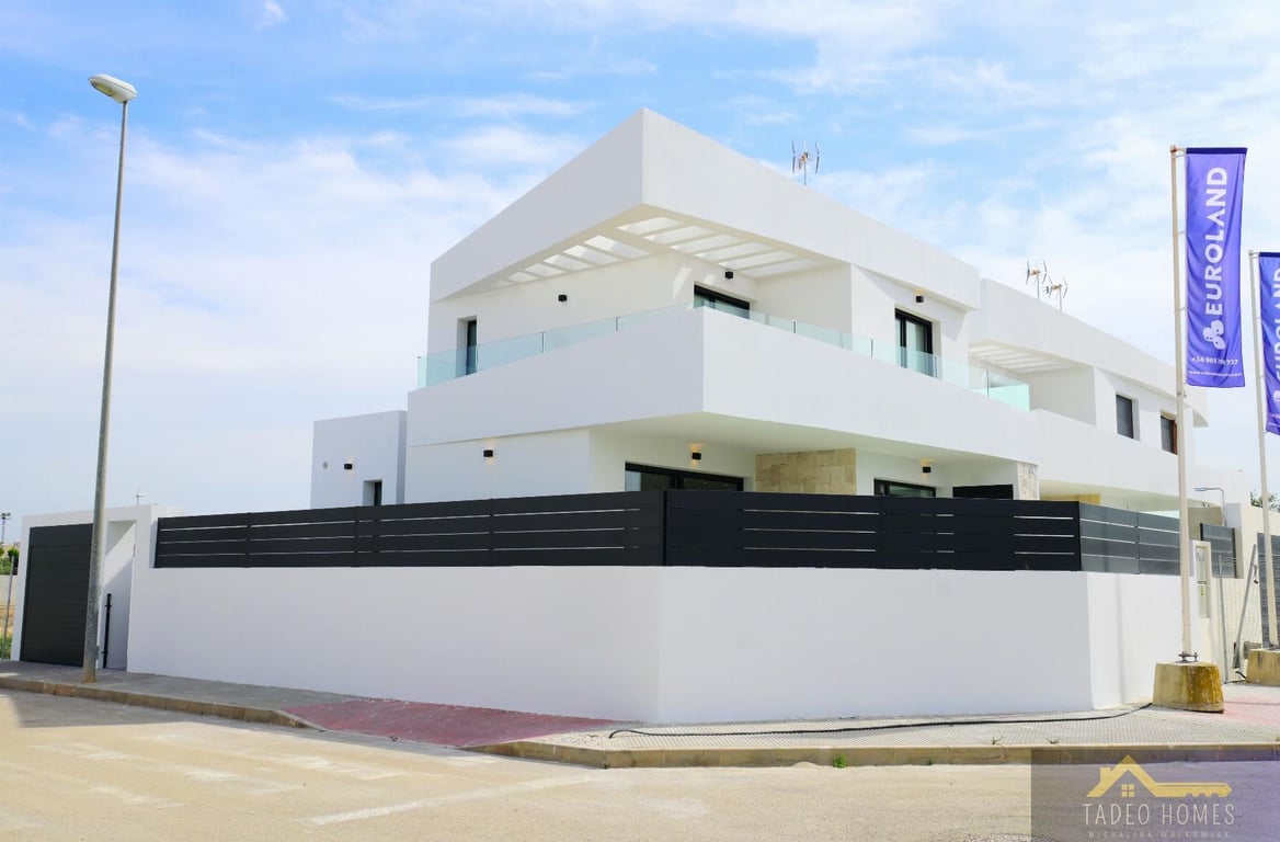 Villa in Dolores - Image 3