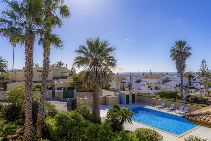 House in Montinhos da Luz - view 1