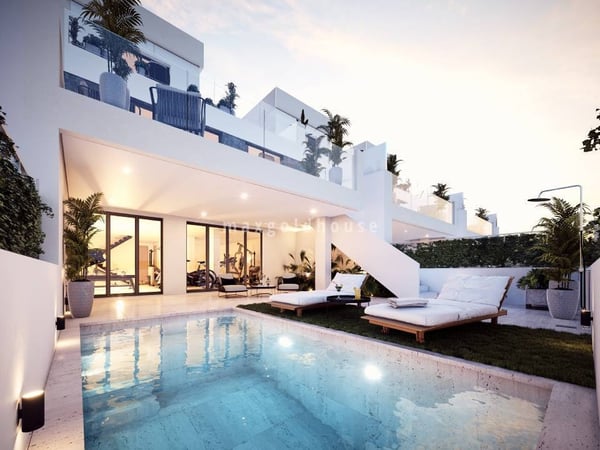 House in Los Alcazares - view 1