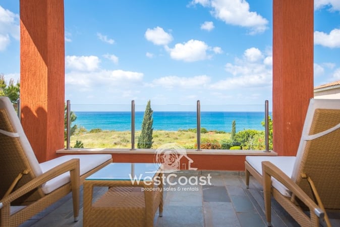 House in Neo Chorio - view 1