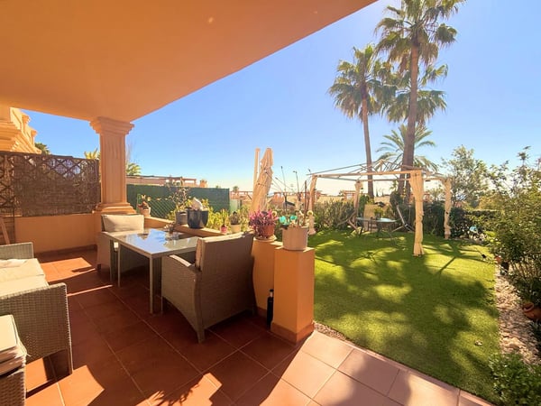 Villa in Torre Guadiaro - view 1