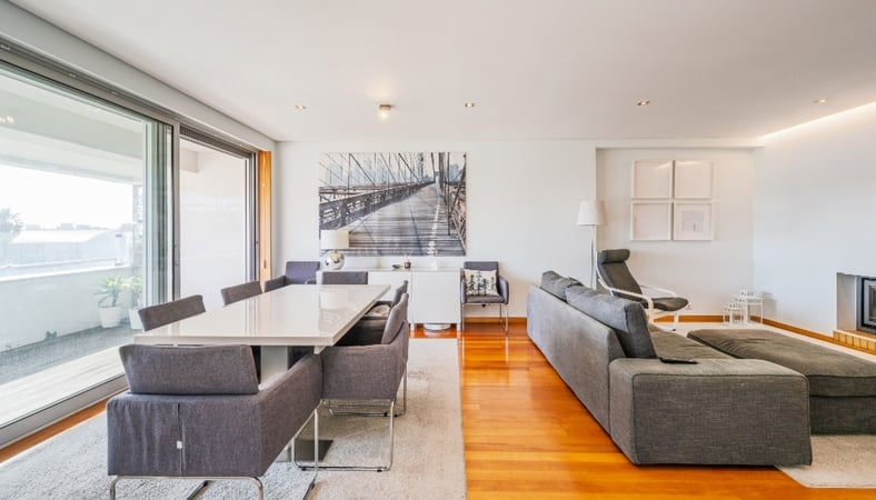 House in Leca da Palmeira - view 1