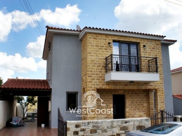 House in Tsada - view 1