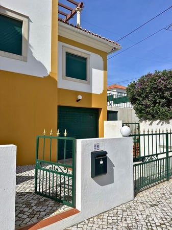 House in Foz do Arelho - view 1