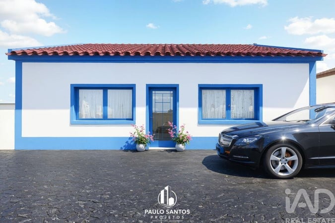 House in Moita dos Ferreiros - view 1