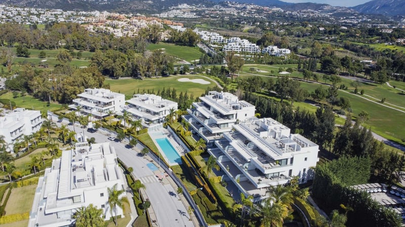 Apartment in Guadalmansa - view 1