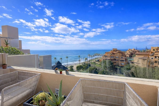 Apartment in Estepona - view 1