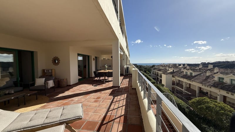Apartment in Estepona - view 1