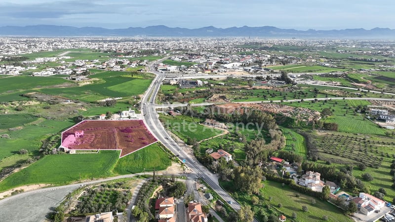 Land in Tseri - view 1