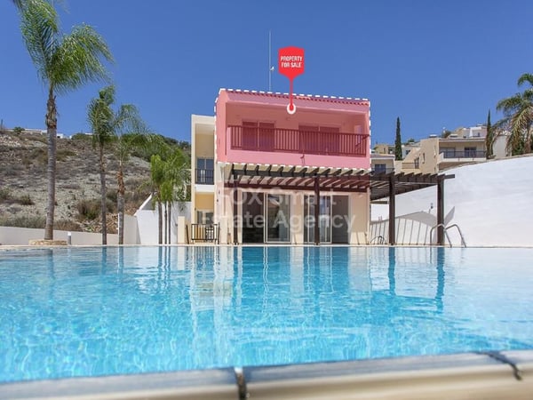 Apartment in Chlorakas - view 1