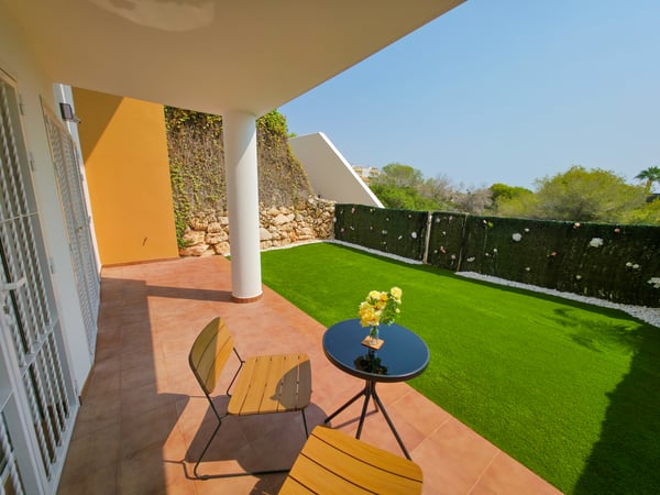 Apartment in Villamartin - view 1