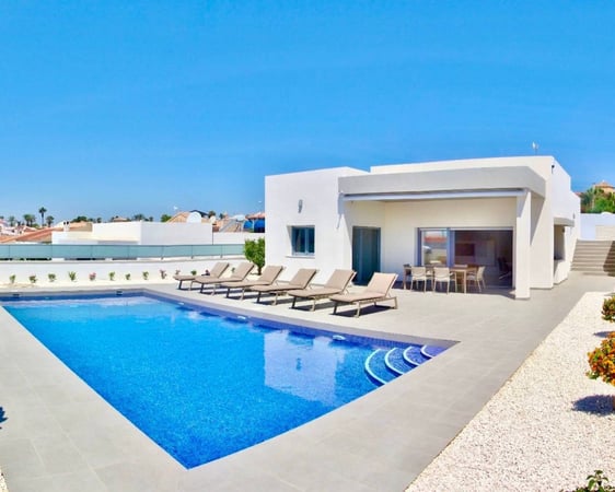 Villa in Rafal - view 1