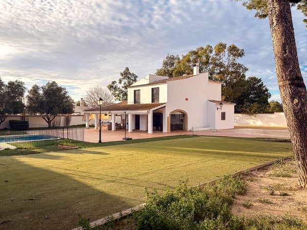 Villa in Santa Pola - view 1