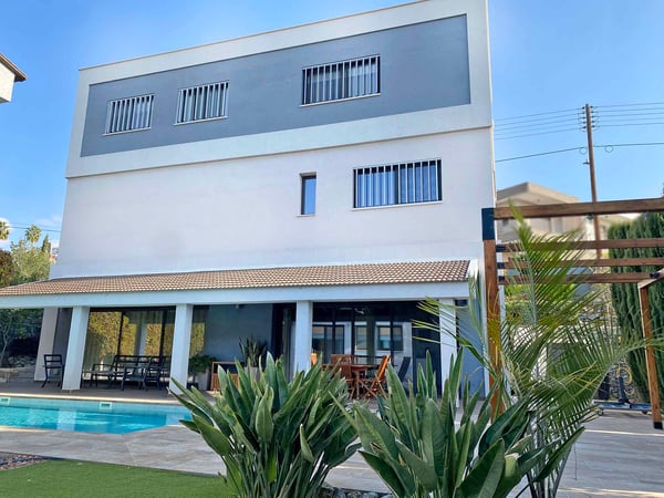 House in Agia Fylaxis - view 1