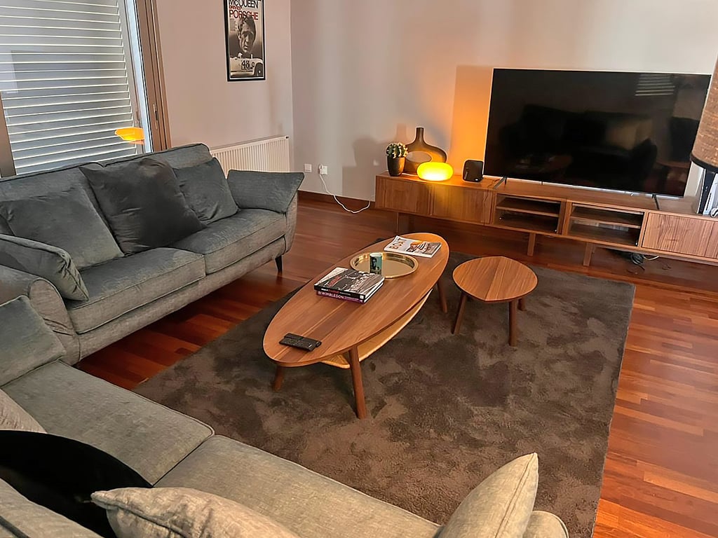 Apartment in Agios Dimitrios - Image 2