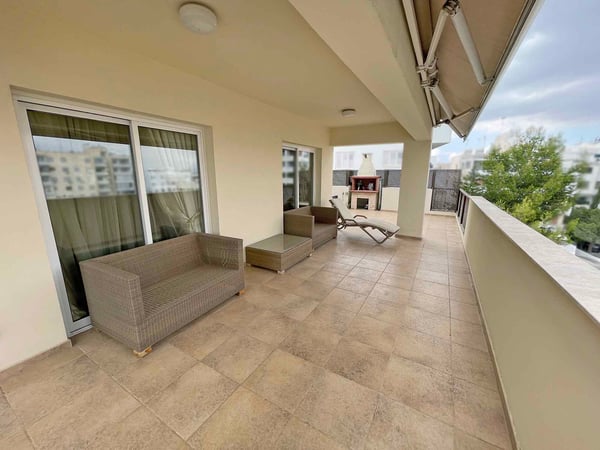 Penthouse in Nicosia Municipality - view 1