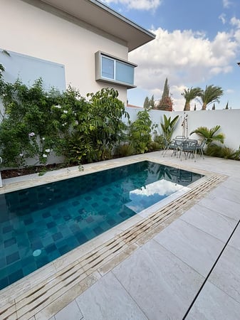 House in Parissinos - view 1