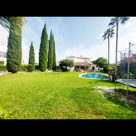 Villa in Benalmadena - view 1