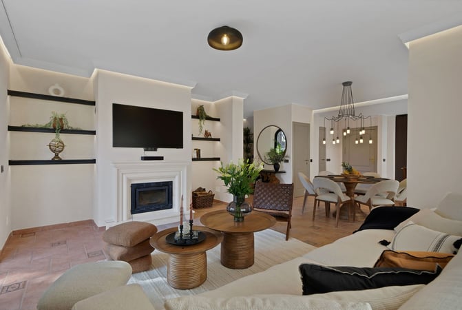 Villa in Sitio de Calahonda - view 1