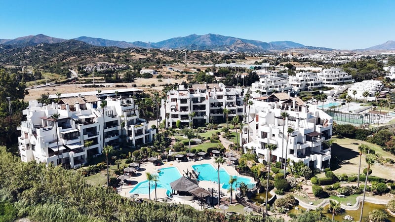 Apartment in Estepona - view 1
