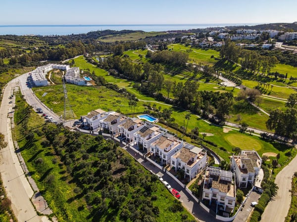 House in Estepona - view 1