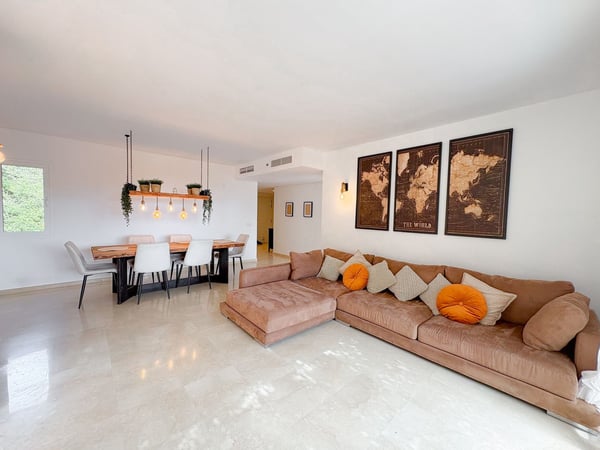 Apartment in Sitio de Calahonda - view 1