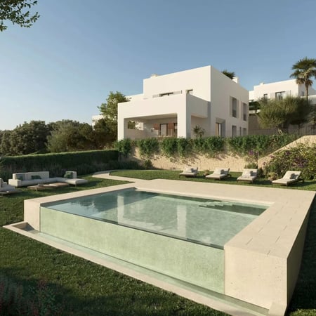 Villa in Sotogrande - view 1