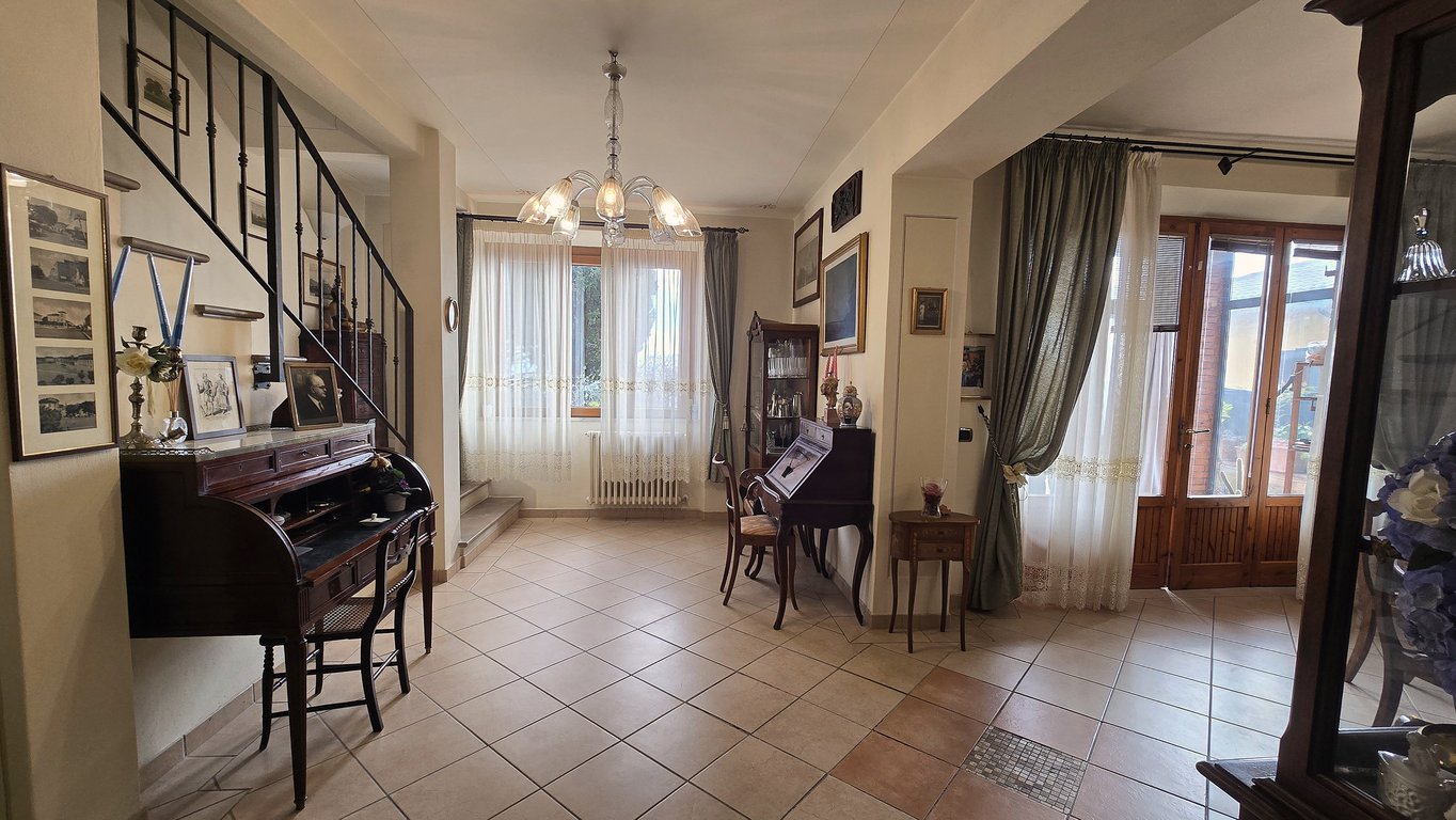 House in Volterra - Image 2