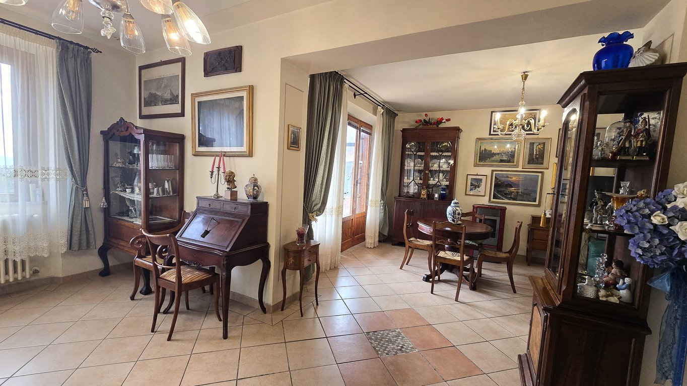 House in Volterra - Image 3