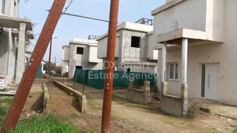 House in Tseri - view 1