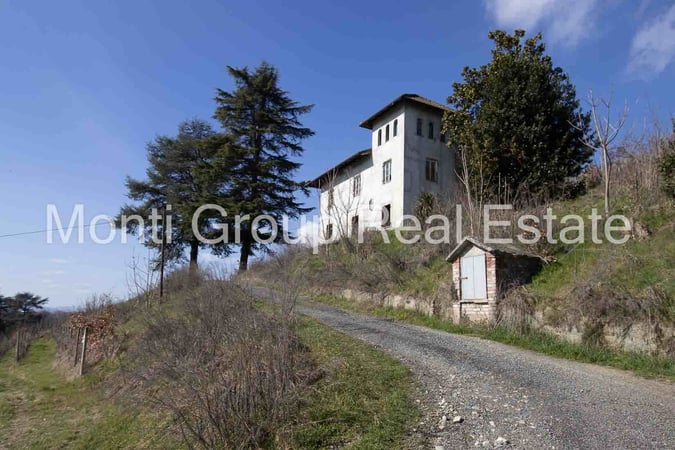 House in Terzo - view 1