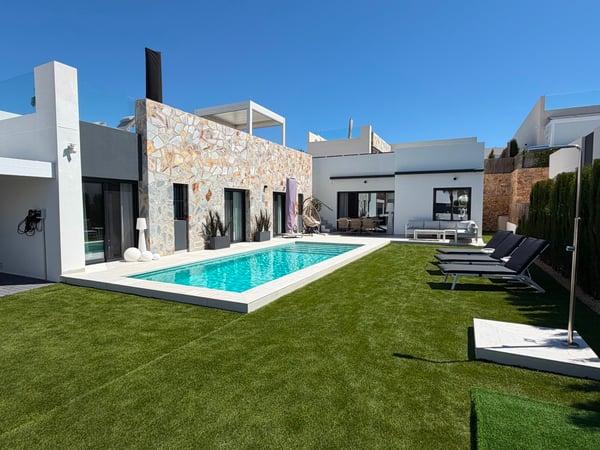 Villa in Algorfa - view 1