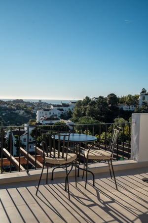 Apartment in Benahavis - view 1