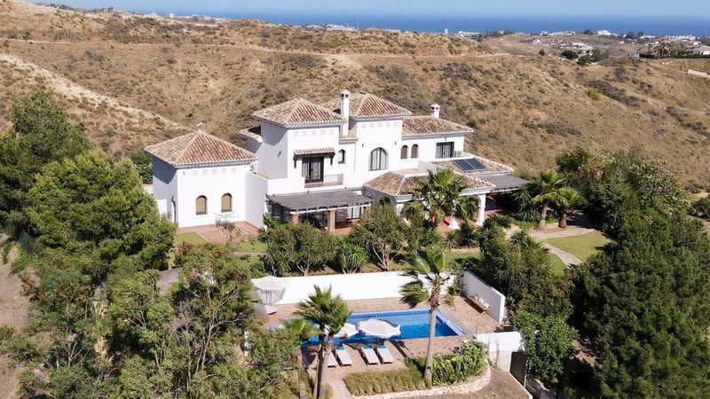 Villa in Mijas Costa - view 1