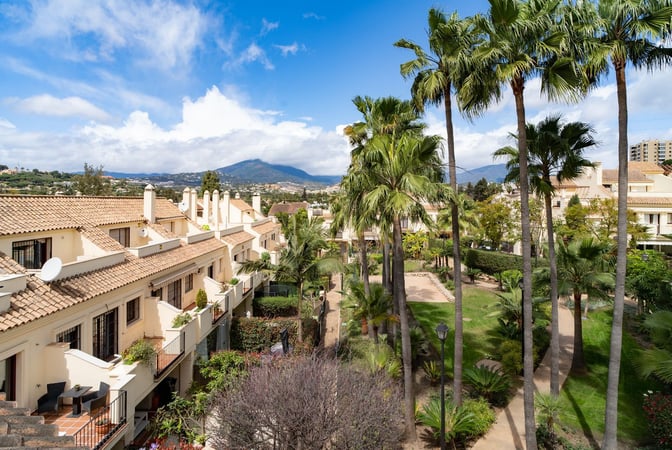 House in Nueva Andalucia - view 1