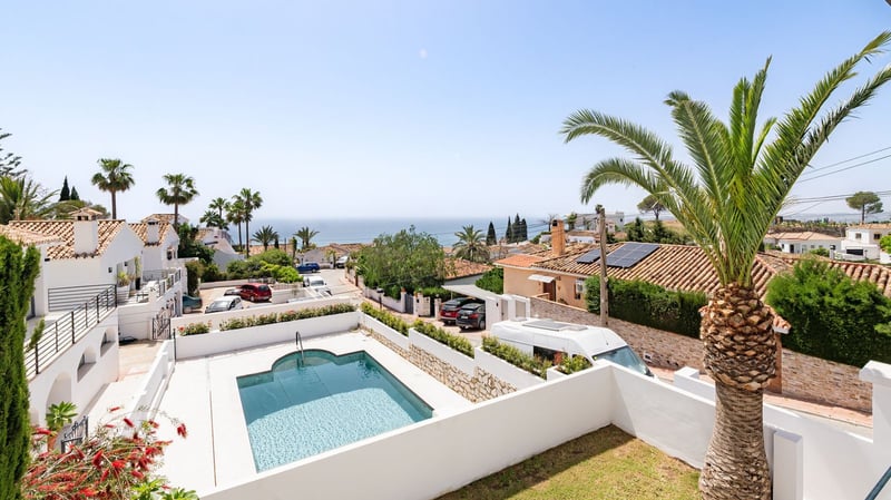 Villa in Benalmadena - view 1