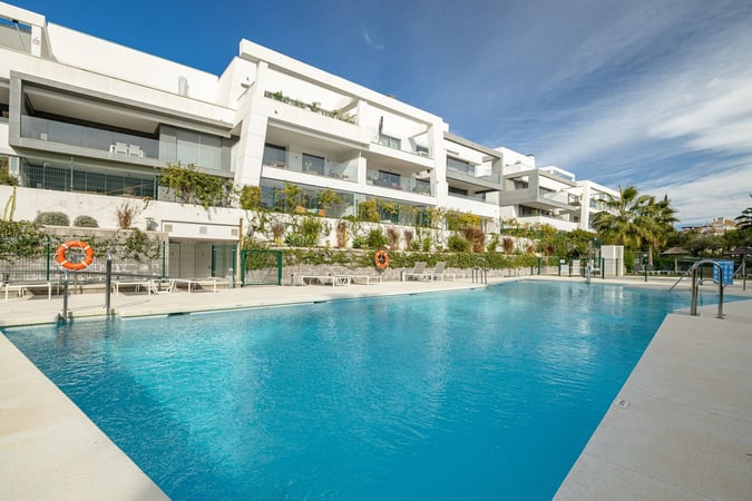 Apartment in Estepona - view 1