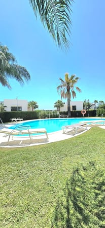 House in El Paraiso - view 1