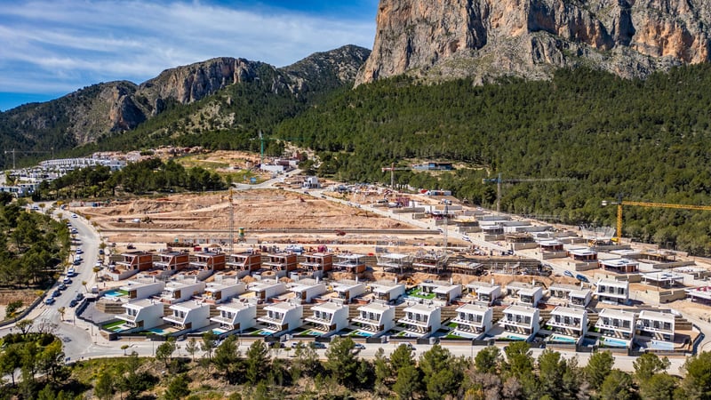 Villa in Polop - view 1