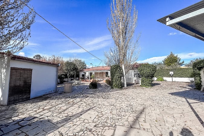 House in Sax - view 1