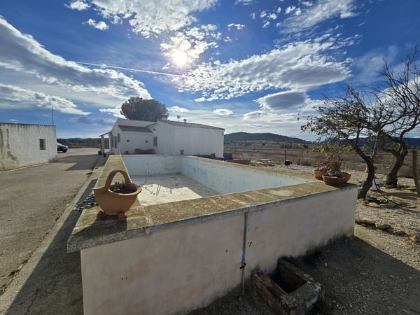 House in Hondon - view 1