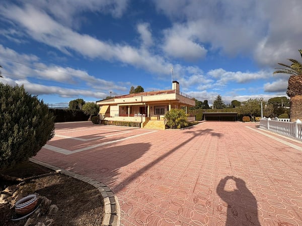 House in Sax - view 1