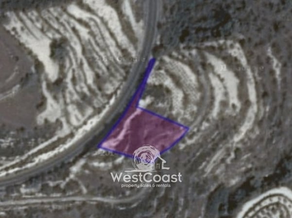 House in Tsada - view 1