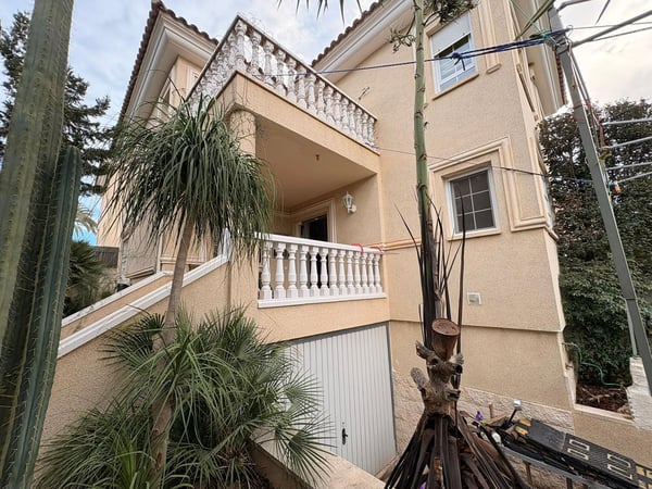 House in Elda - view 1